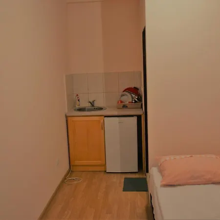 Narodnog Fronta 89a Апартаменти Подгориця